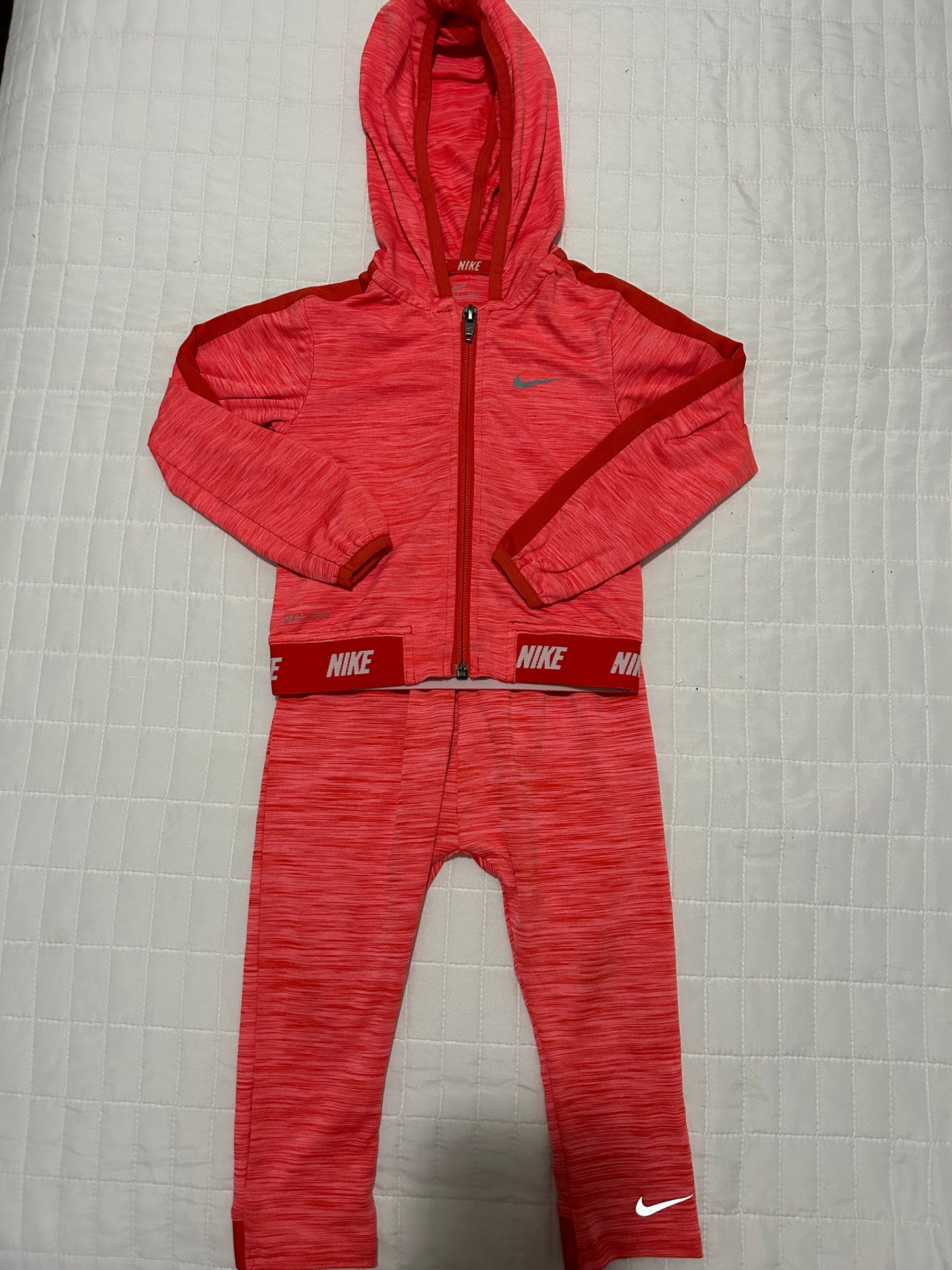 Juego Nike 1-2 años