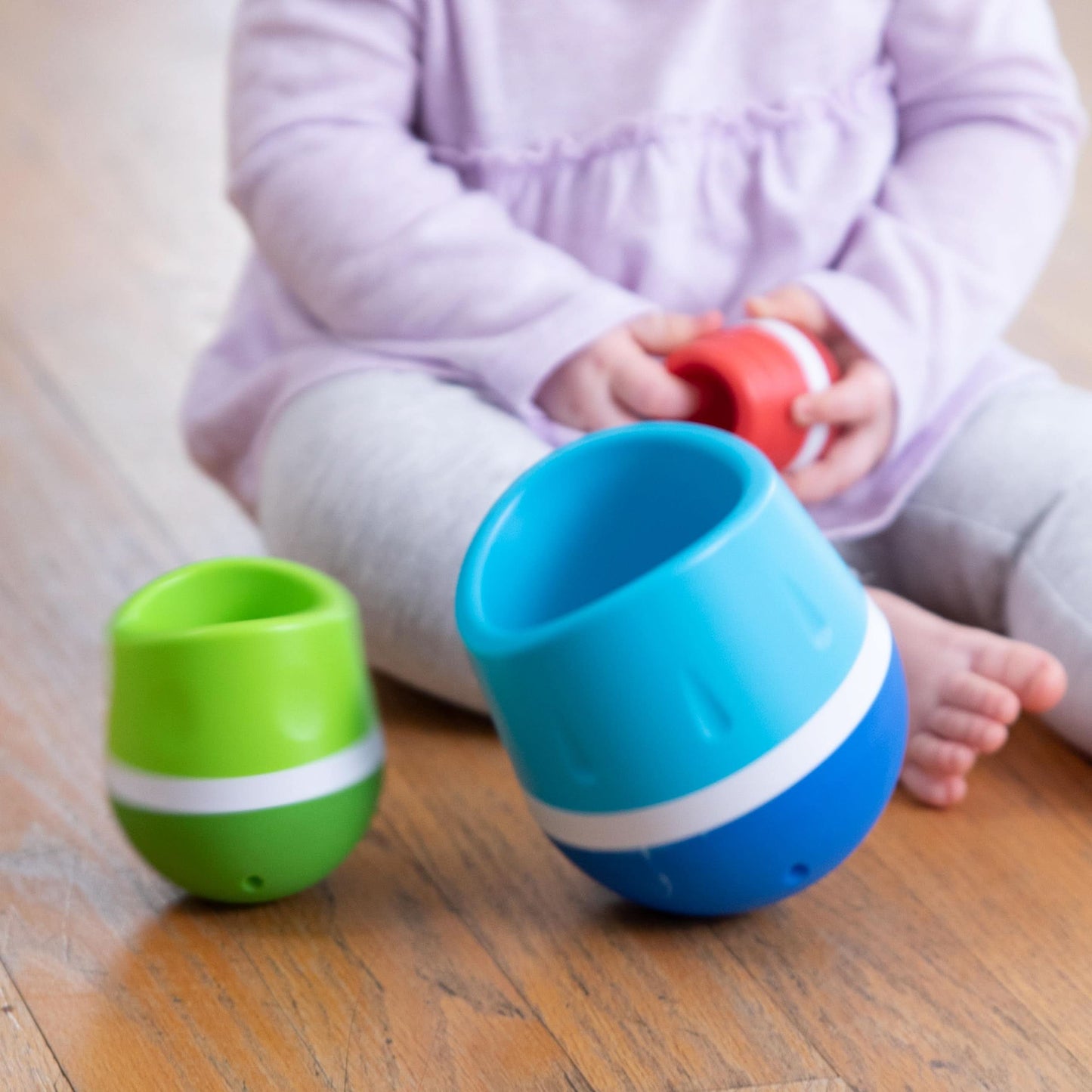 Fat Brain Toys TumbleRoos - Juguete apilable de motor fino