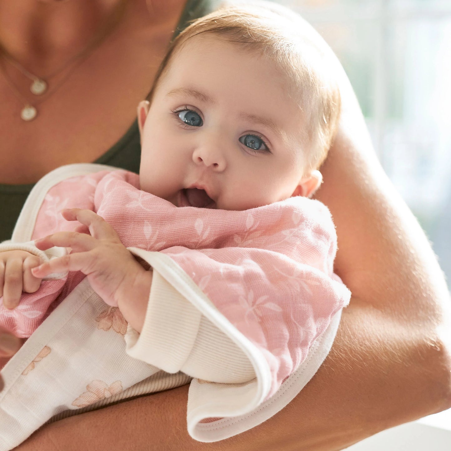 aden + anais Babero Burpy, 100% muselina de algodón