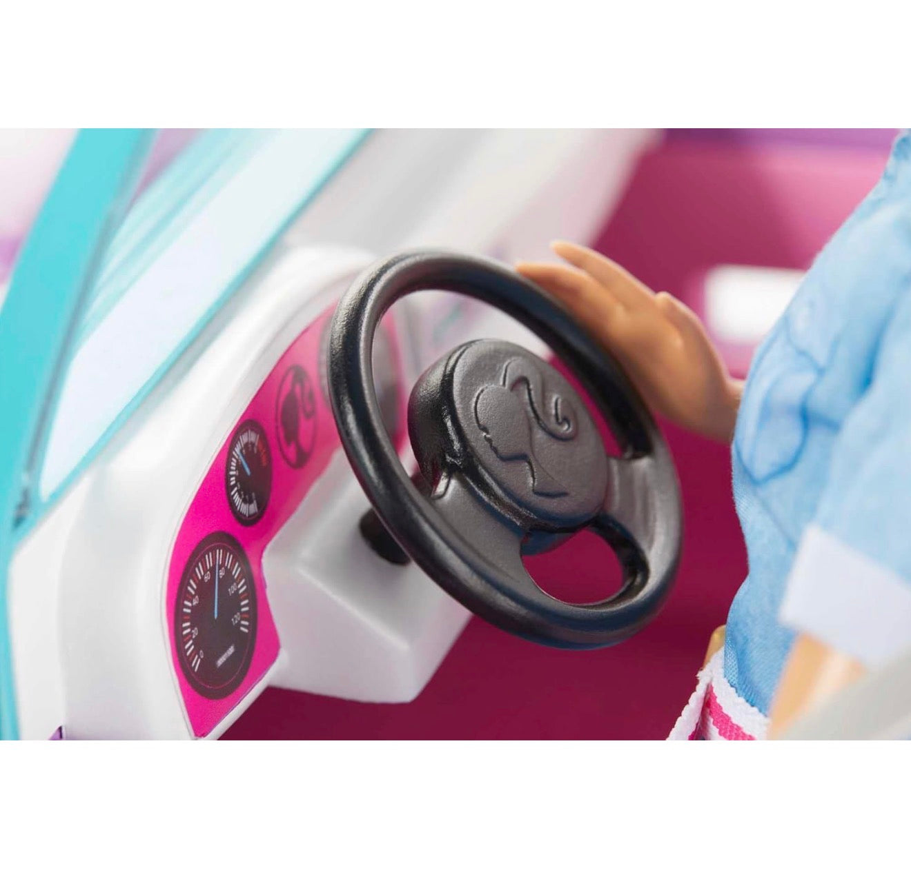 Barbie - Vehículo todo terreno, color morado con asientos rosados y ruedas giratorias