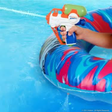 NERF Super Soaker flotador y pistola de agua