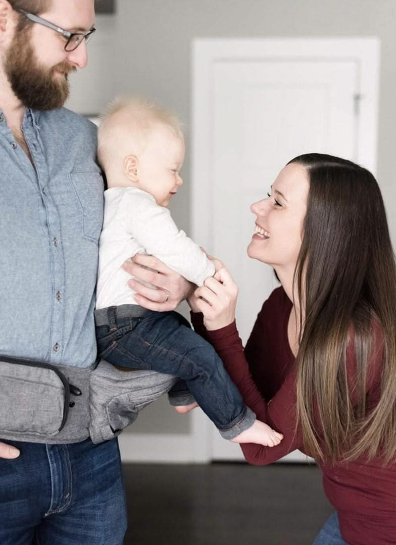 TushBaby The Only Safety Certified Hip Seat Baby Carrier