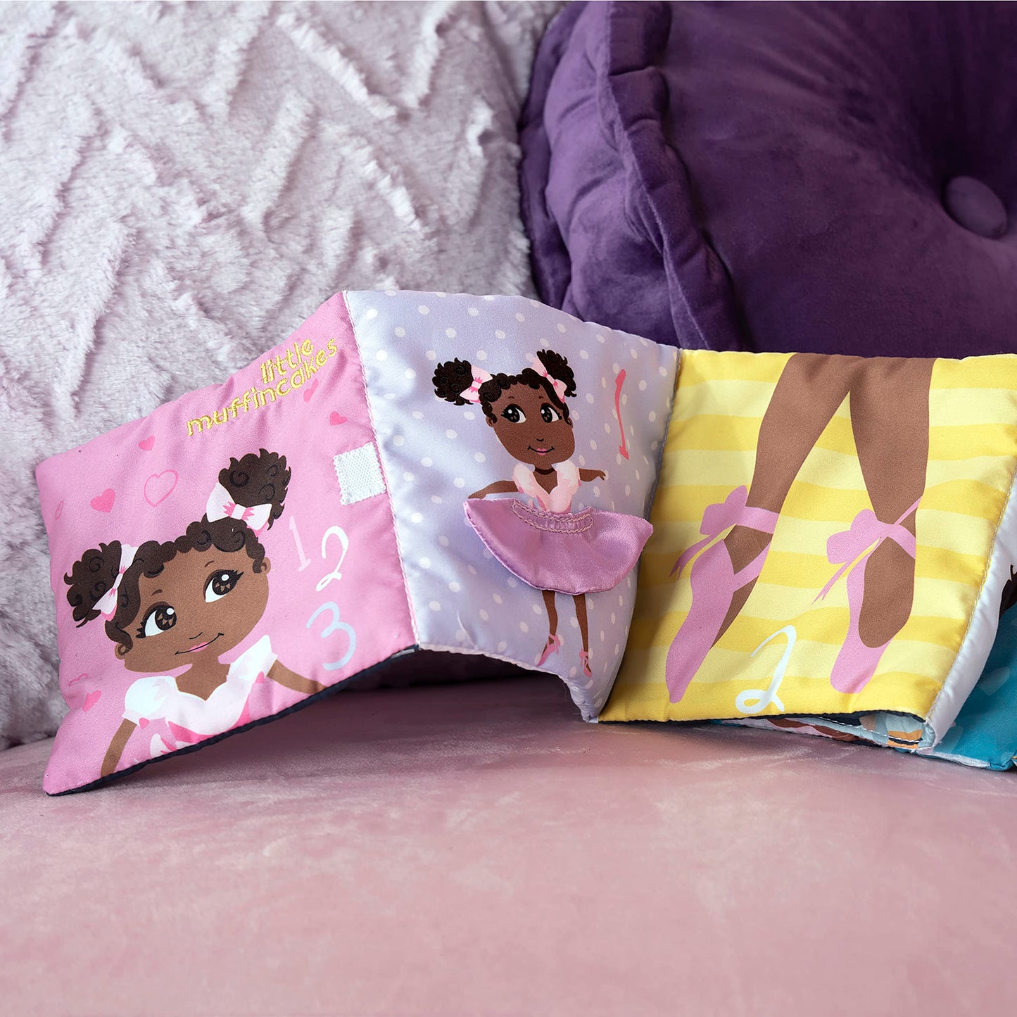 Little Muffincakes Zhara - Libro suave de 5 paneles