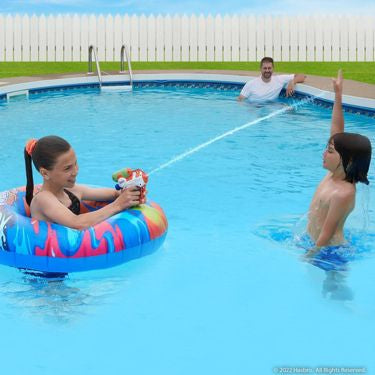 NERF Super Soaker flotador y pistola de agua