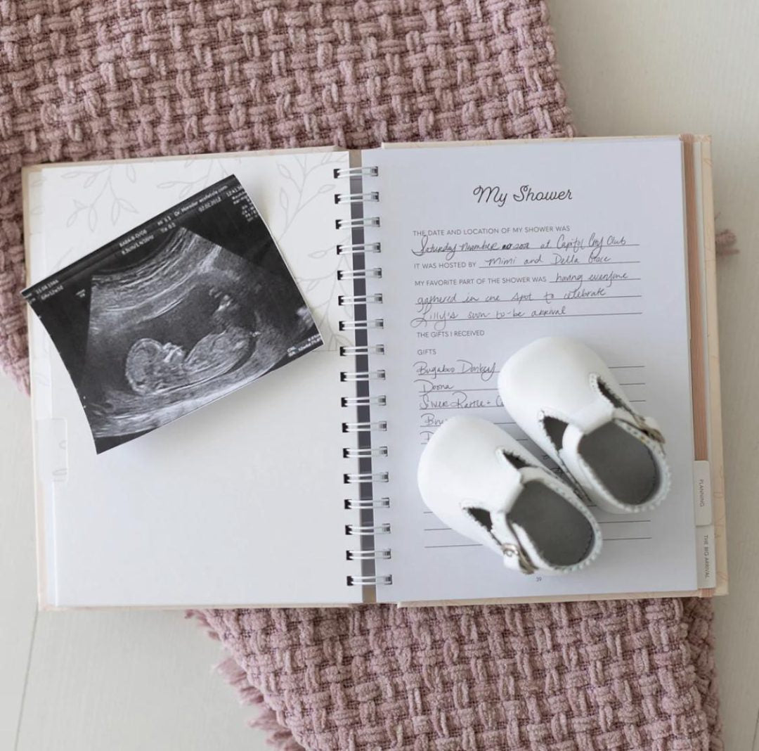 Libro de recuerdos de embarazo