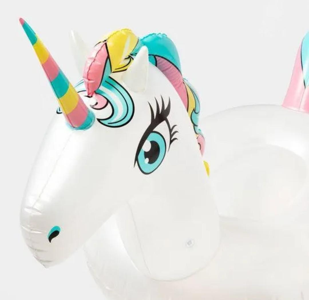 Unicorn pool Float pearlized white