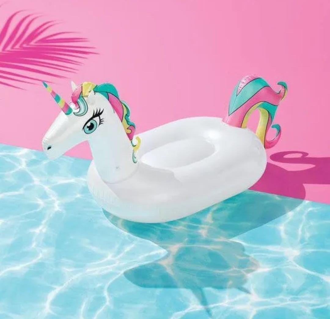 Unicorn pool Float pearlized white