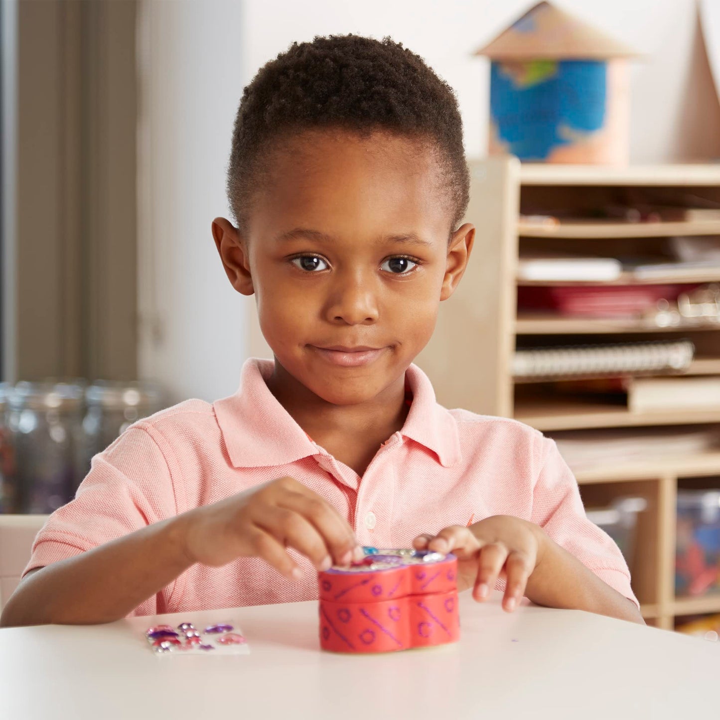 Melissa y Doug ¡Creados por mí! Kit de artesanía de madera con caja de corazón