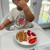 Elk and Friends Platos blancos de porcelana para niños de 6.7 pulgadas con fundas de silicona
