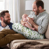 Boppy Original - Almohada de lactancia, con hojas verdes, ergonómica