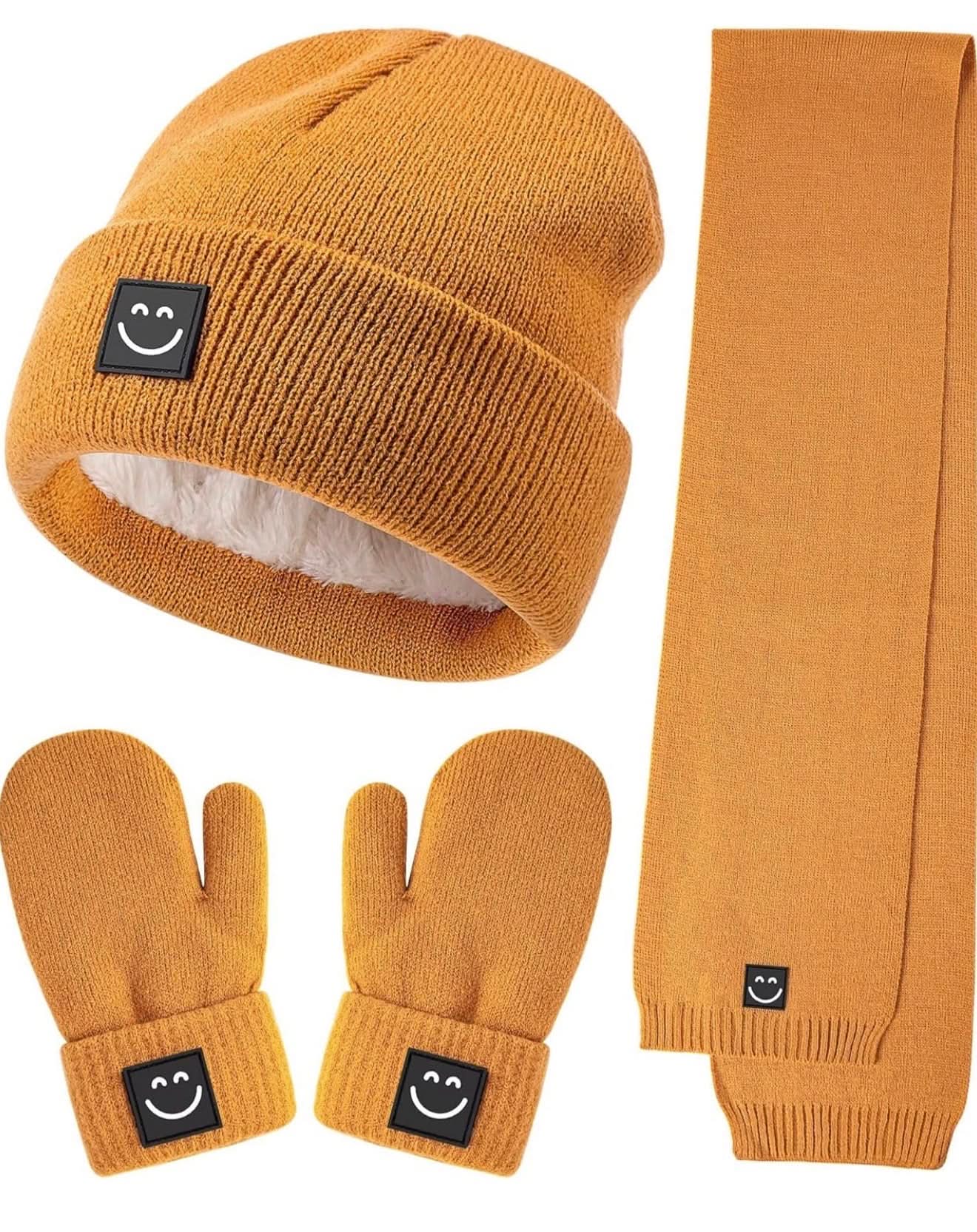 Conjunto de gorro, manoplas y bufanda para bebé