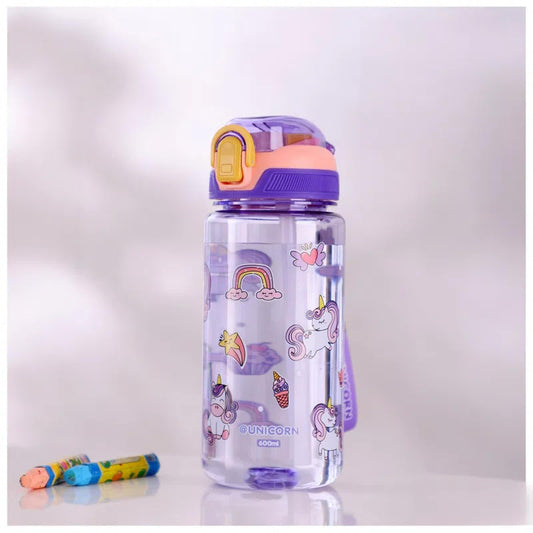 Taza de agua con pajilla para niños de verano