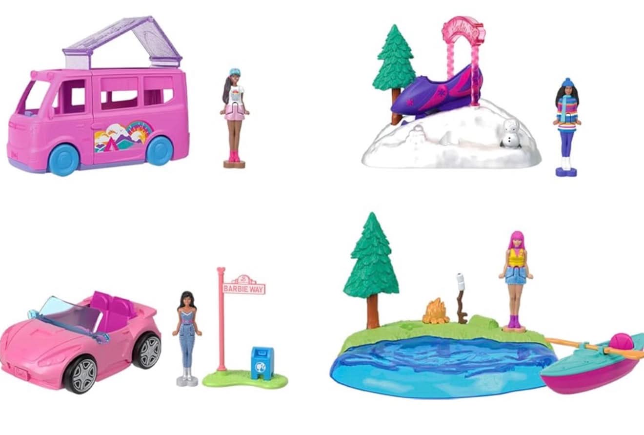 Barbie Mini BarbieLand - Set de muñecas y vehículos de juguete de 4 piezas con 4 muñecas de 1.5 pulgadas