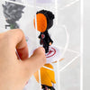 Vitrina de acrílico transparente con puerta para montaje en pared