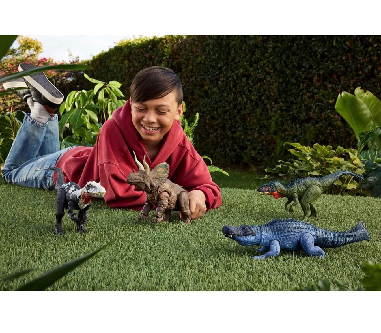 Mattel Jurassic World Rebirth Gigantic Thrashers Eotriceratops