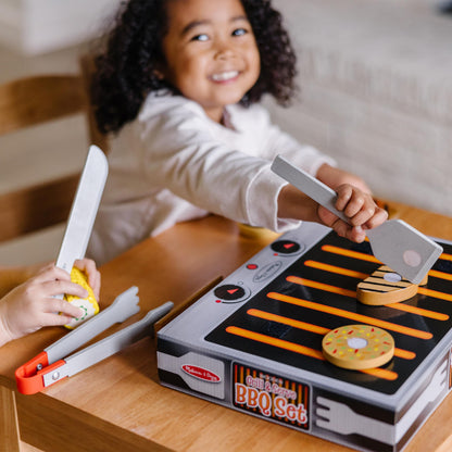 Melissa & Doug Juego de barbacoa y servicio con alimentos