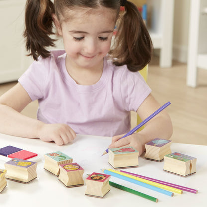 Princesas de Disney Melissa & Doug, juego de sellos: 9 sellos, 5 lápices de colores, de madera y 2 almohadillas de estampas de colores