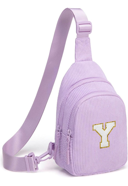 Cangurera pequeña de pana con inicial