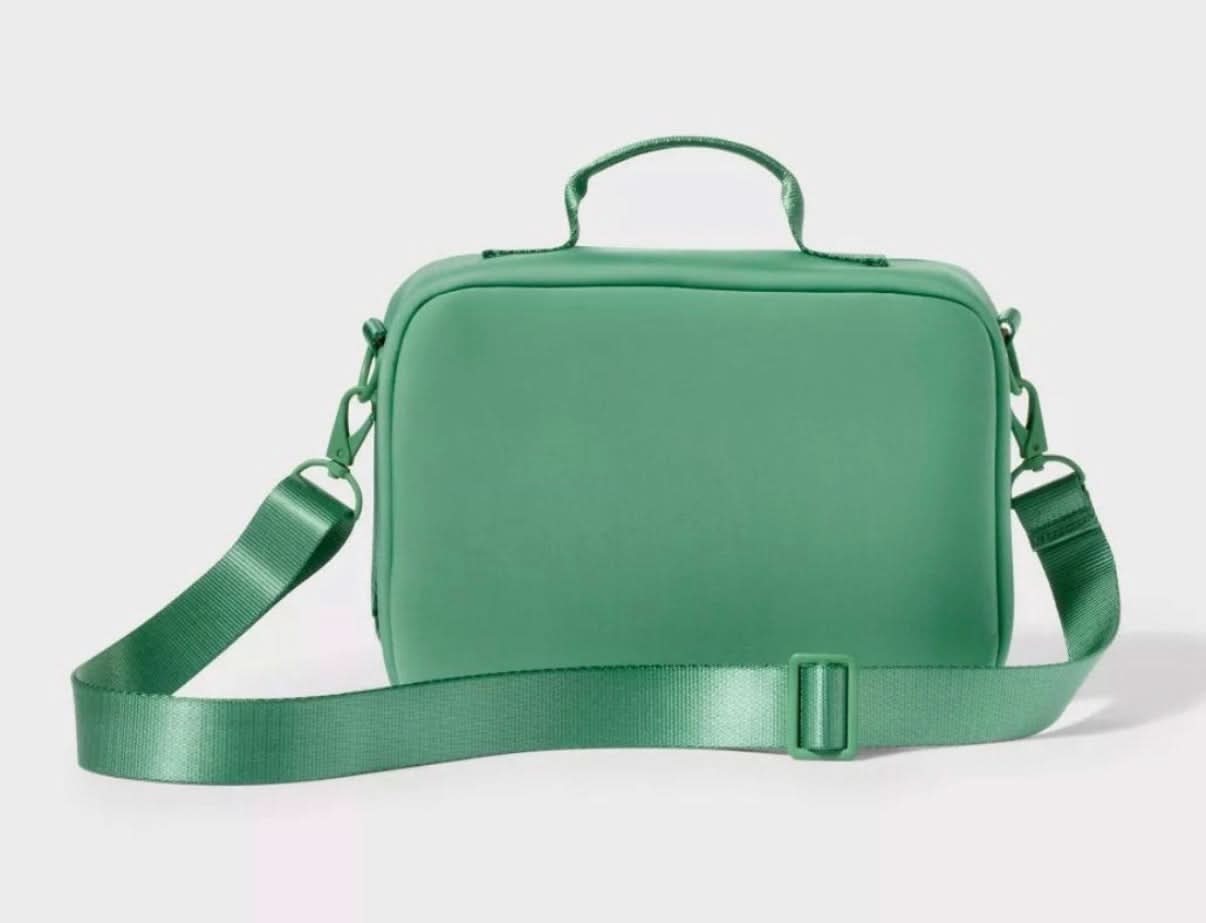 All in motion- Lonchera