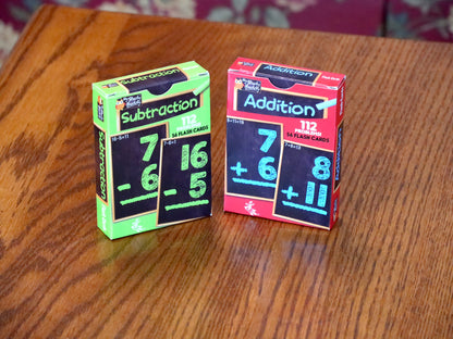 Regal Games - Paquete de dos tarjetas flash de matemáticas - Suma y resta