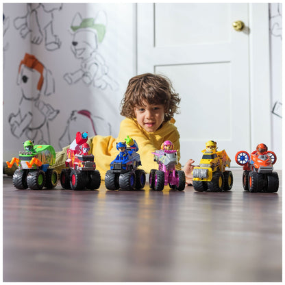 Paw Patrol: Rescue Wheels Roxi Monster Truck con transformación y figura de acción coleccionable