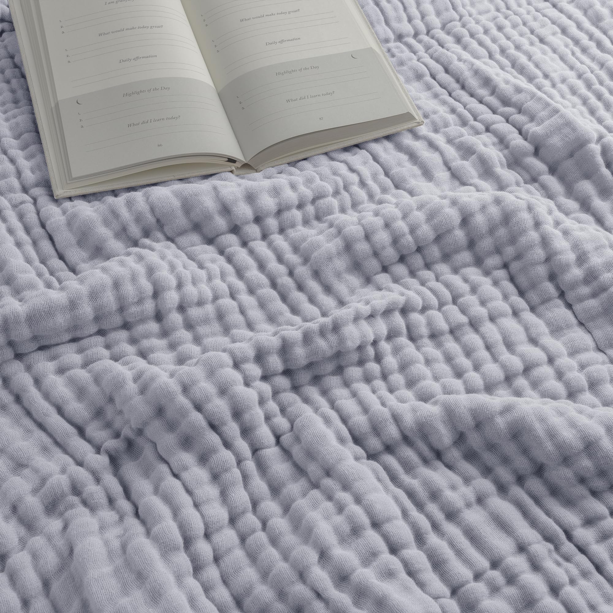 Comfy Cubs Manta de muselina – Diseño acolchado de 50 x 60 pulgadas