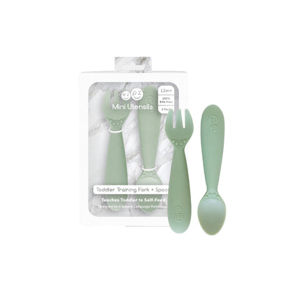 ezpz Mini Utensilios - 12 Meses+ (Tenedor y cuchara en Sage) - Tenedor y cuchara 100% libres de BPA