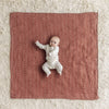 Funda multiusos Itzy Ritzy Breastfeeding Boss: una funda de lactancia