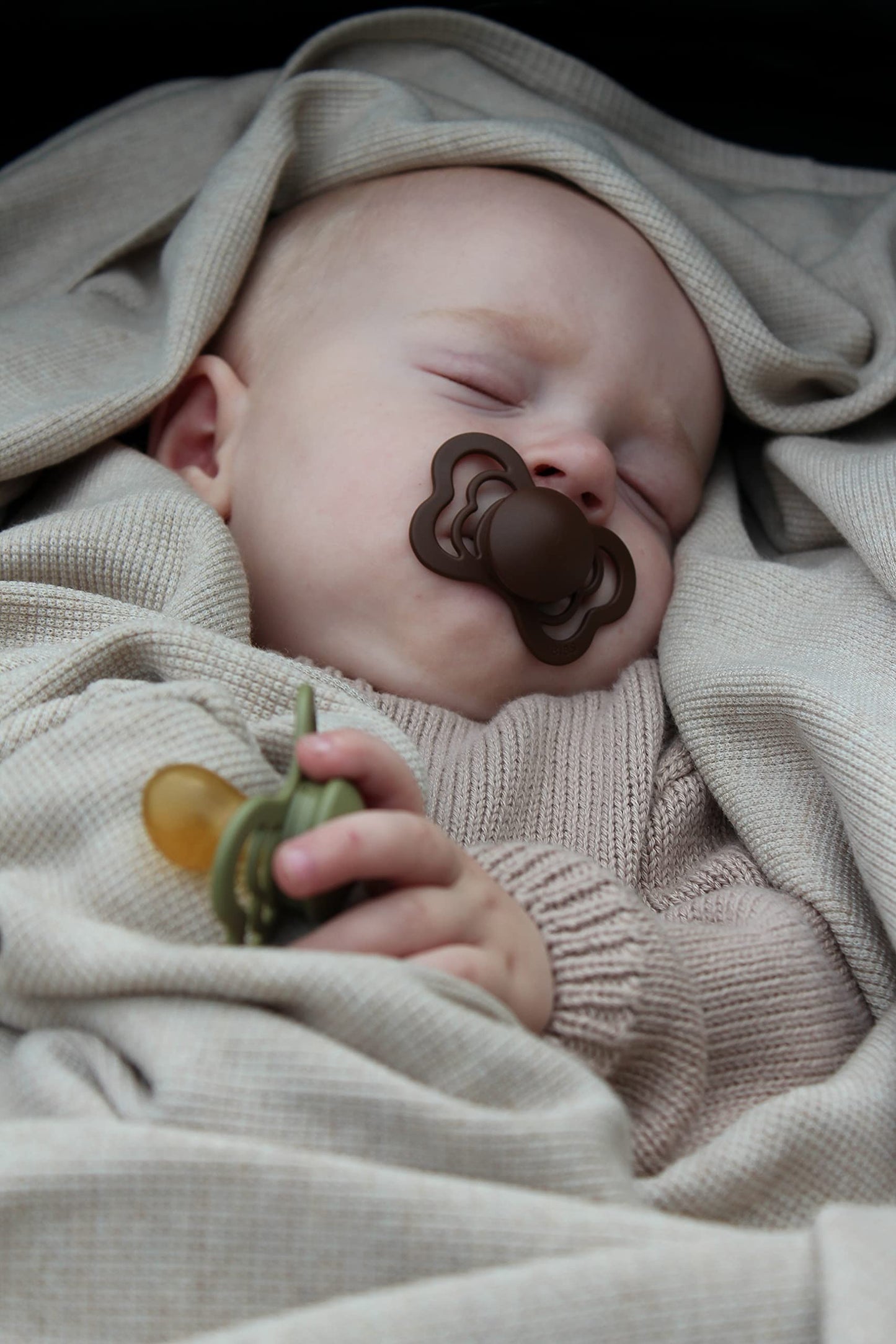 Chupetes BIBS – Alta Costura (6 meses en adelante)