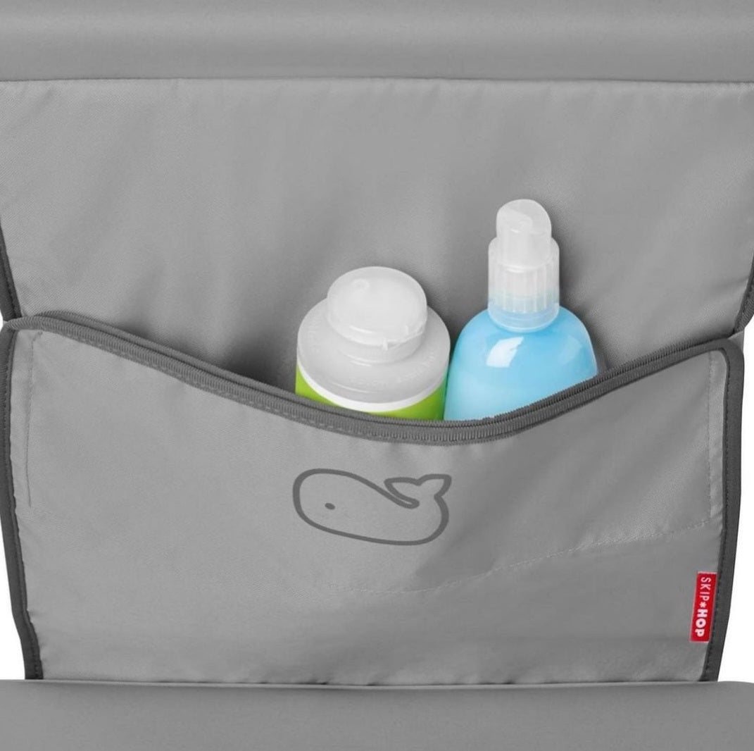 Moby All-In-One Elbow Saver y Kneeler Skip Hop