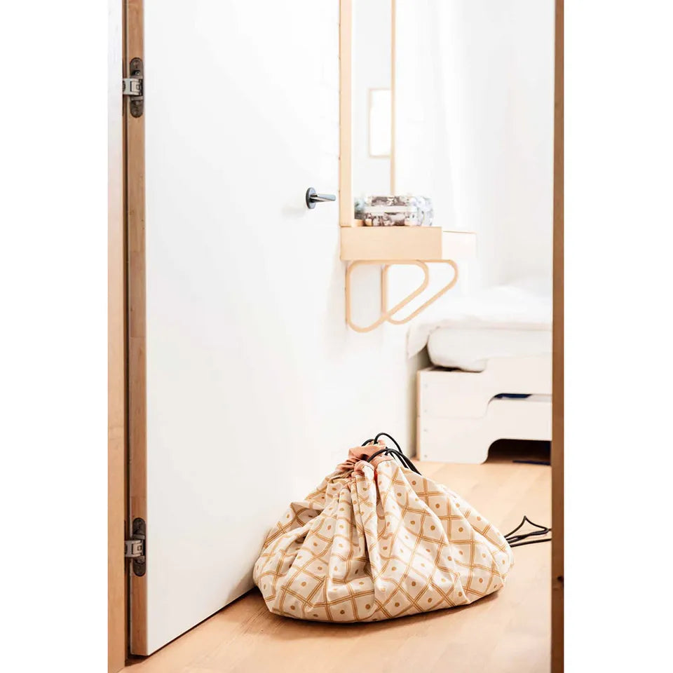 Play & Go - Tapete de juego y bolsa de almacenamiento, Geo Mostaza