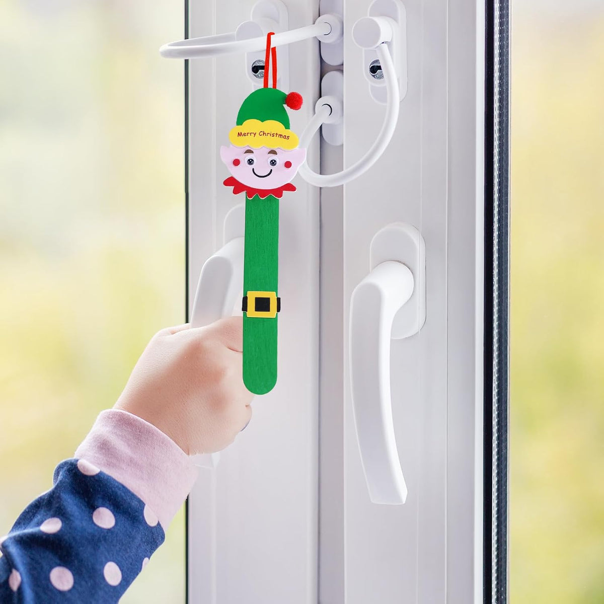 Kit de 24 adornos navideños con palitos Winlyn